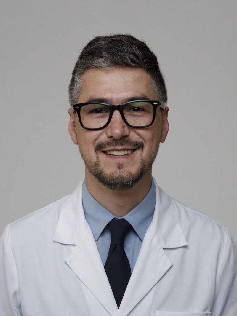 Dr. Yoshiro Sato — Ortopedia y Traumatolog&iacute;a